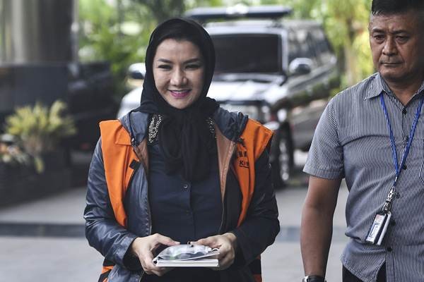 Bupati Kukar Rita Widyasari Jalani Pemeriksaan Perdana