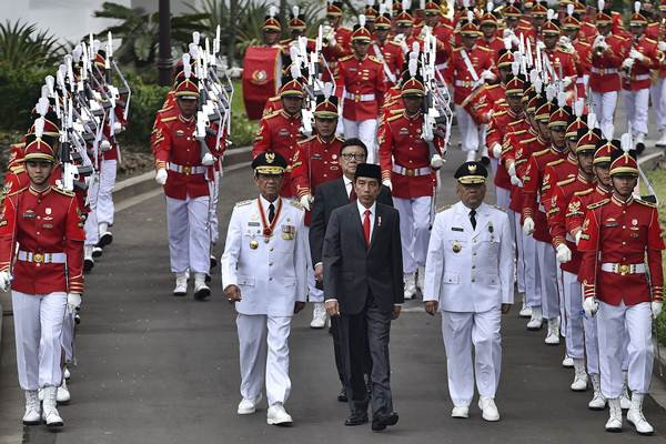 Pelantikan Gubernur DIY Sri Sultan Hamengku Buwono X