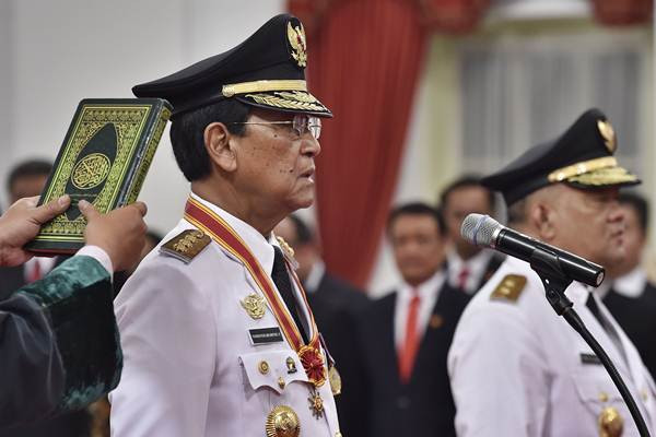 Pelantikan Gubernur DIY Sri Sultan Hamengku Buwono X