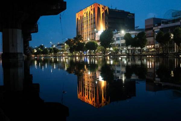 Anies Baswedan Setop Izin Hotel Alexis dan Griya Pijat Alexis