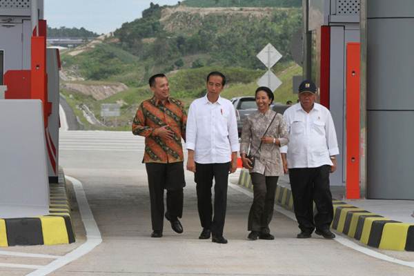 Presiden Jokowi Resmikan Jalan Tol Bakauheni-Terbanggi Besar