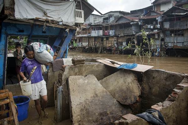 Begini Kondisi Rumah Warga di Bantaran Sungai Ciliwung