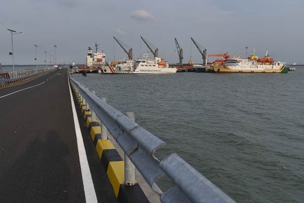 Kawasan Java Integrated Industrial and Ports Estate Gresik