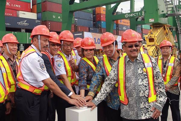 Pencapaian Akumulasi Arus Peti Kemas 1 Juta TEUs 