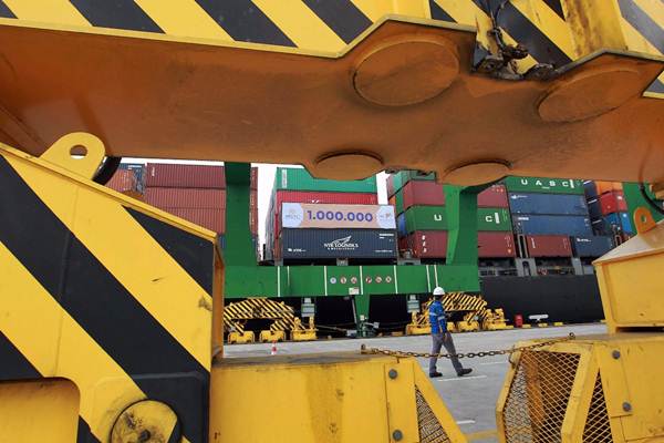 Pencapaian Akumulasi Arus Peti Kemas 1 Juta TEUs 