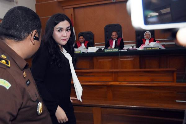 Vicky Shu Bicara Soal Hubungannya dengan First Travel