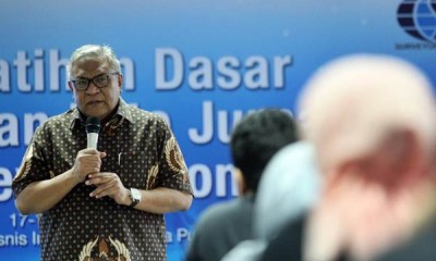 Bisnis Indonesia dan Surveyor Indonesia Gelar Pelatihan Dasar Jurnalistik