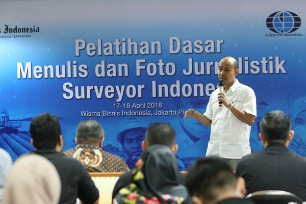 Bisnis Indonesia dan Surveyor Indonesia Gelar Pelatihan Dasar Jurnalistik