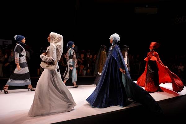 Koleksi Terbaru di Muslim Fashion Festival Indonesia 2018 