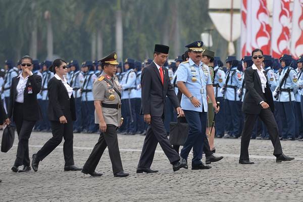 Kali Ini Jokowi Dikawal Paspampres Wanita