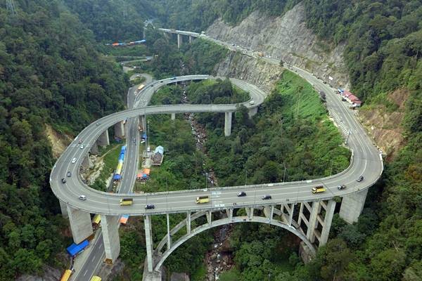 Suasana Mudik di Fly Over Kelok Sembilan