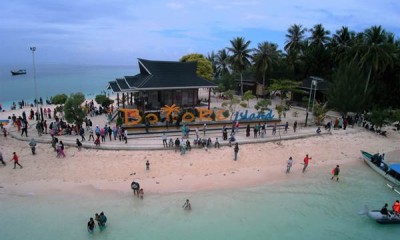 Wisata Pantai Pulau Bokori 