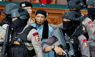 Ekspresi Aman Abdurrahman Setelah Divonis Hukuman Mati