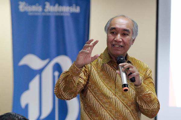 Theo Lekatompessy Berbicara dalam Leaders Day Bisnis Indonesia