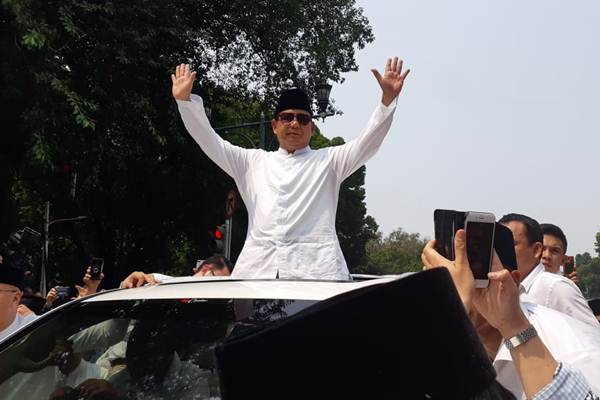 Prabowo Subianto Sapa Pendukungnya