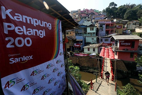 KAMPUNG PELANGI DI BANDUNG