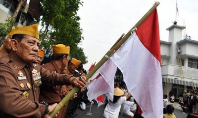 Memperingati Peristiwa Perobekan Bendera Belanda 