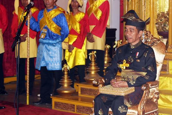 Presiden Jokowi Mendapat Gelar Adat Melayu Deli