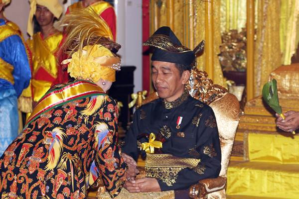 Presiden Jokowi Mendapat Gelar Adat Melayu Deli