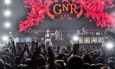 Foto-foto Aksi Panggung Guns N Roses di Jakarta