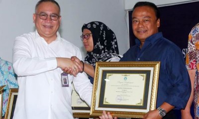 Bisnis Indonesia Raih Penghargaan Berbahasa Indonesia Terbaik dari Kemendikbud