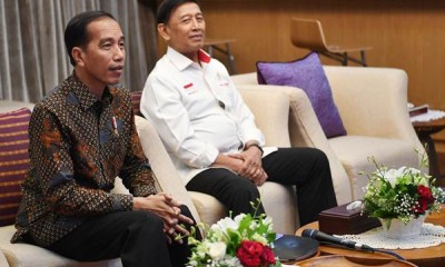 Presiden Jokowi Telekonferensi dengan B.J. Habibie