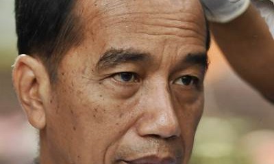 Ketika Presiden Jokowi ikut Cukur Rambut Massal