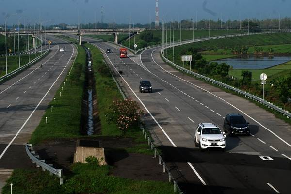 Pemberlakukan Tarif Baru Tujuh Ruas Jalan Tol Trans Jawa