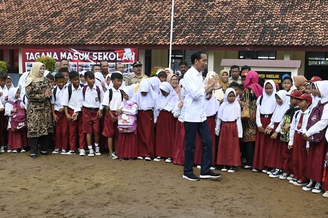 Presiden Jokowi Hadiri Pelaksanaan Program Tagana Masuk Sekolah