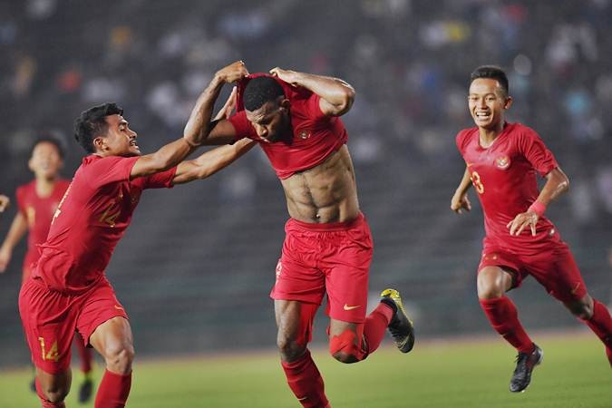 Timnas Lolos ke Semifinal Piala AFF U-22, ini Aksi Lengkap Marinus Wanewar