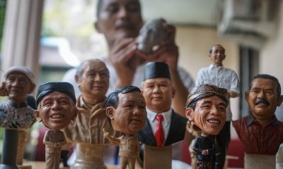Ada Kerajinan Mini Figur Jokowi dan Prabowo di Solo