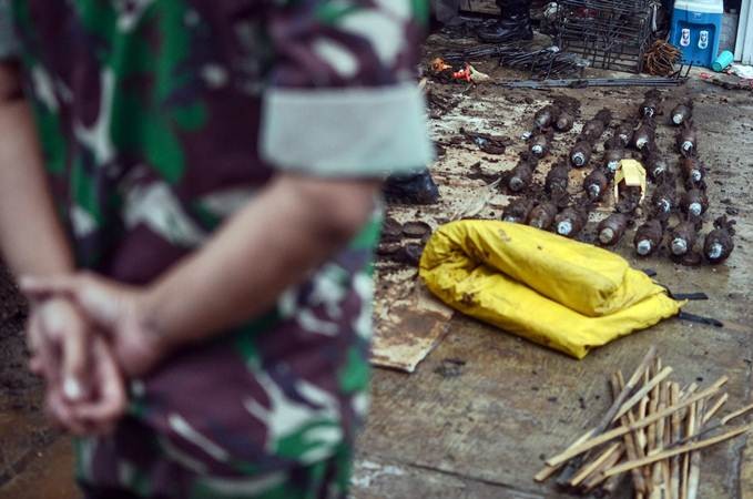 Ditemukan 87 Mortir di Rumah Warga Bandung