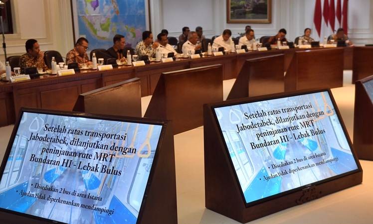 Presiden Jokowi Pimpin Ratas Transportasi Jabodetabek