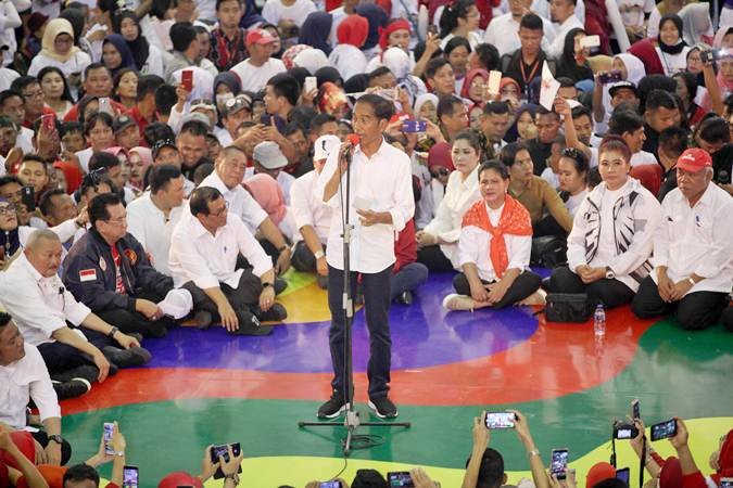 Kampanye Jokowi di Palembang Diiringi Pawai Budaya