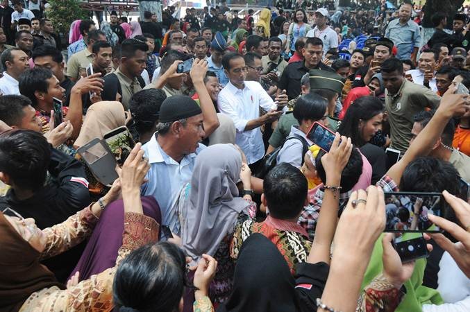 Presiden Jokowi Hadiri Silaturahmi Gapoktan dan Perpadi di Sragen
