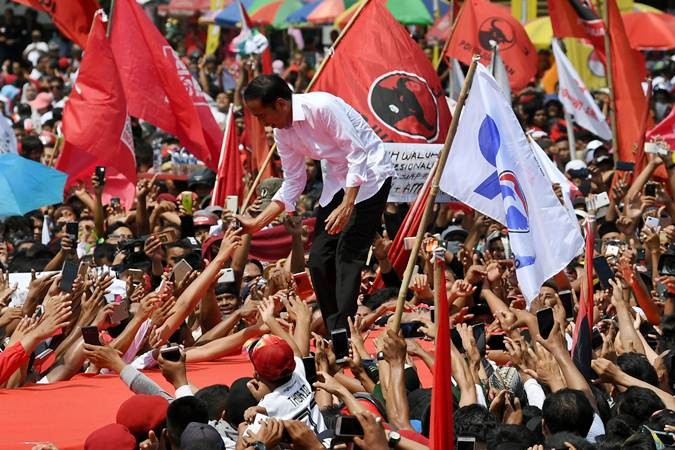 Kampanye di Banyumas, Jokowi Ajak Pendukungnya Perangi Hoaks