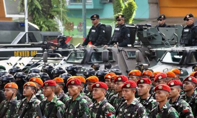 Hadi Tjahjanto dan Tito Karnavian Tinjau Pasukan Pengamanan Pemilu 2019