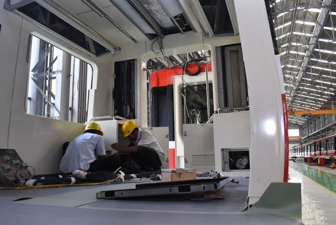 PT Inka Produksi Kereta LRT untuk Jabodetabek