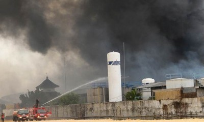 Pabrik Kacang Garudafood Putra Putri Jaya Terbakar