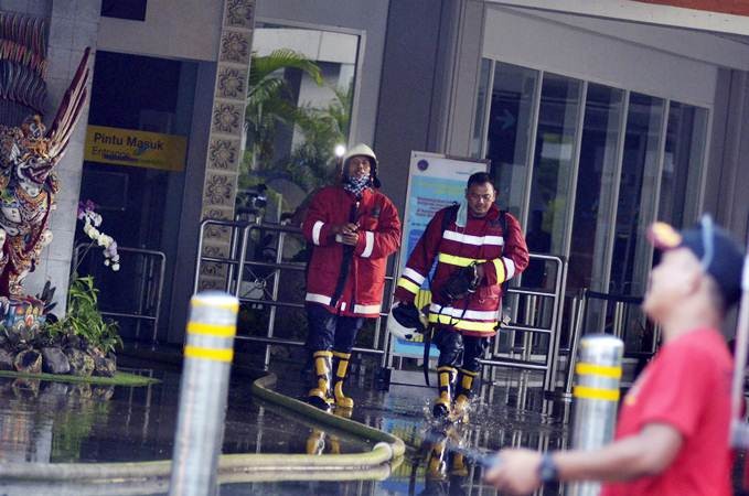 Kebakaran Landa Terminal Domestik Bandara I Gusti Ngurah Rai