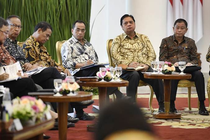 Presiden Jokowi Pimpin Sidang Kabinet Paripurna