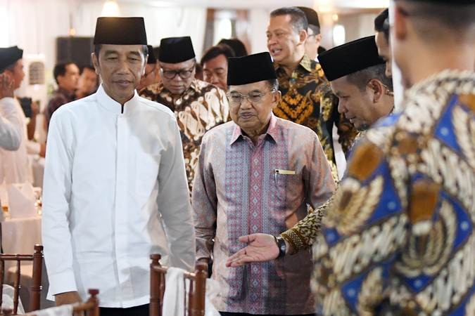 Presiden Jokowi dan Zulkifli Hasan Buka Puasa Bersama