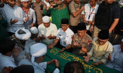 Jenazah Ustaz Arifin Ilham Tiba di Jakarta