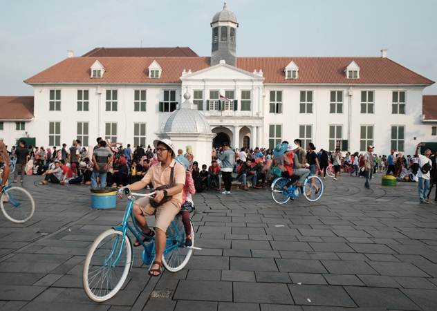 Kawasan Kota Tua Jakarta Dipadati Wisatawan
