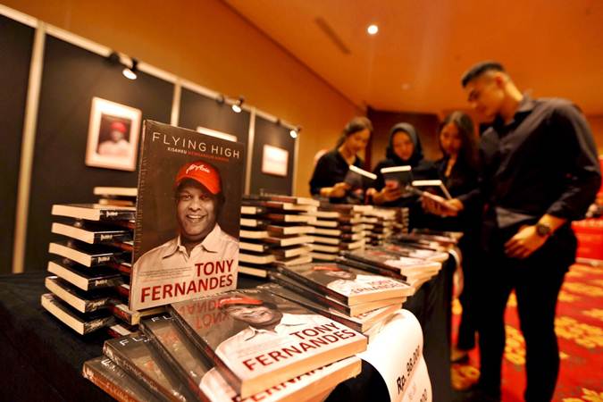 Tony Fernandes Luncurkan Buku Flying High: Kisahku Membangun AirAsia