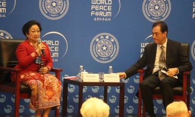 Megawati Soekarnoputri Berbicara dalam Forum Perdamaian Dunia di China