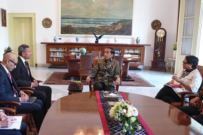 Presiden Jokowi Menerima Kunjungan Menlu Singapura Vivian Balakrishnan