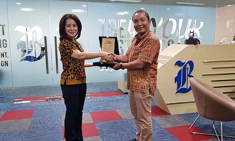 Bisnis Indonesia dan HM Sampoerna Pererat Tali Silaturahmi