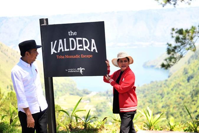 Presiden Jokowi Kunjungi The Kaldera Toba Nomadic Escape
