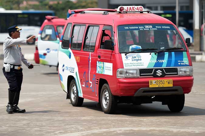 PEMBATASAN USIA ANGKUTAN PERKOTAAN JAKARTA